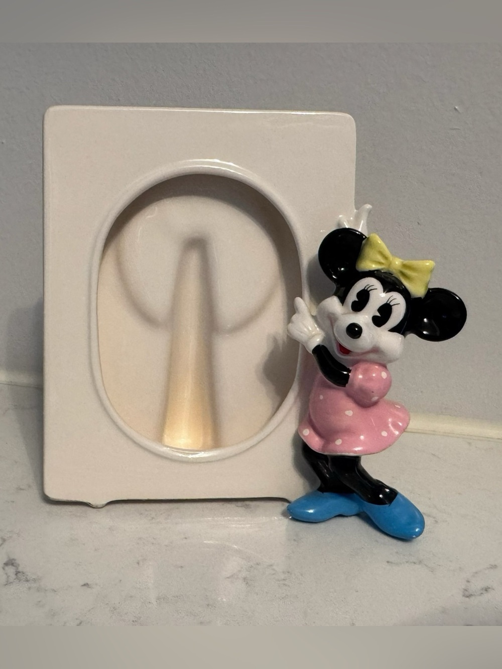 Vintage DISNEY Ceramic Minnie Mouse Picture Frame Made In Japan Decor Gift